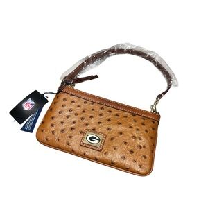 Dooney and Bourke NFL Green Bay Packers Double Zip Wristlet Leather Ostrich NWT